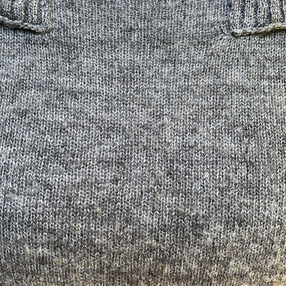 ANTHROPOLOGIE, KNITTED AND KNOTTED GRAY BEADED SWEATER.  Size S - Picture 4 of 8